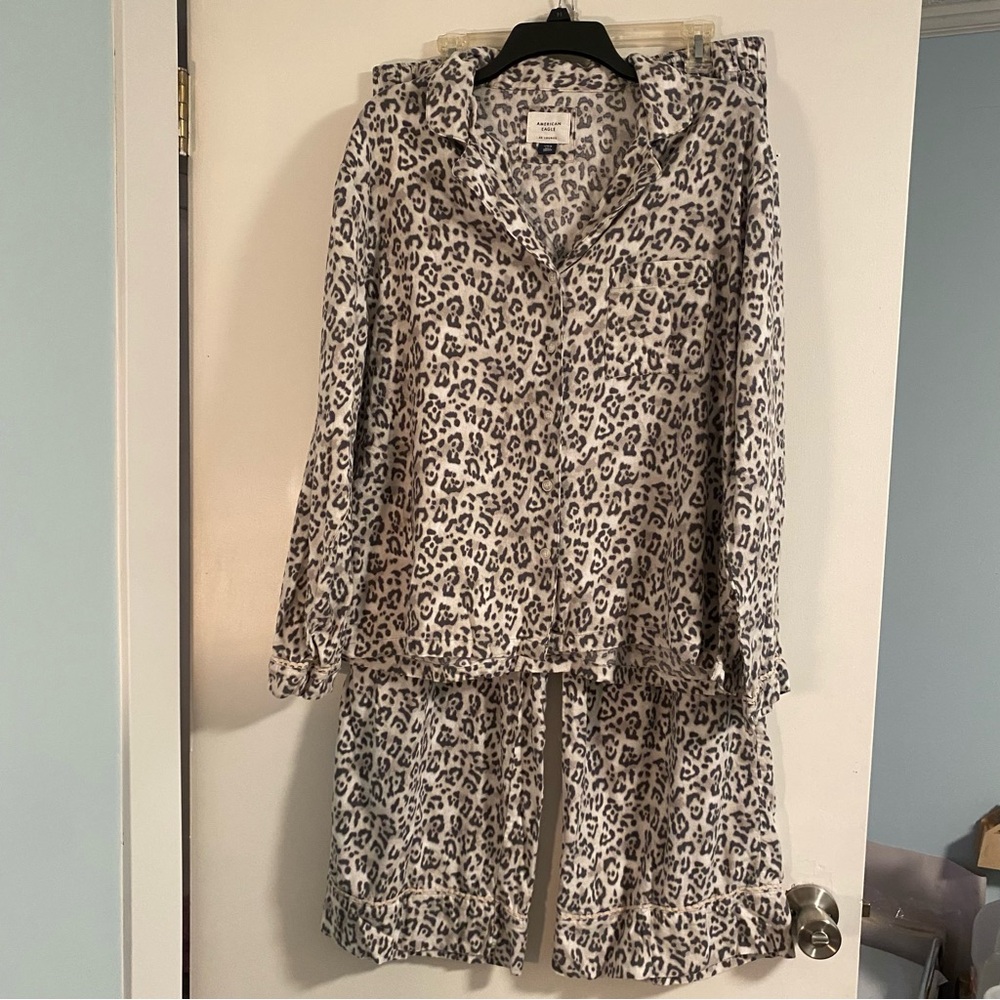 American Eagle AE Lounge Leopard Print Pajama Set Women’s L Shirt & Pants PJ